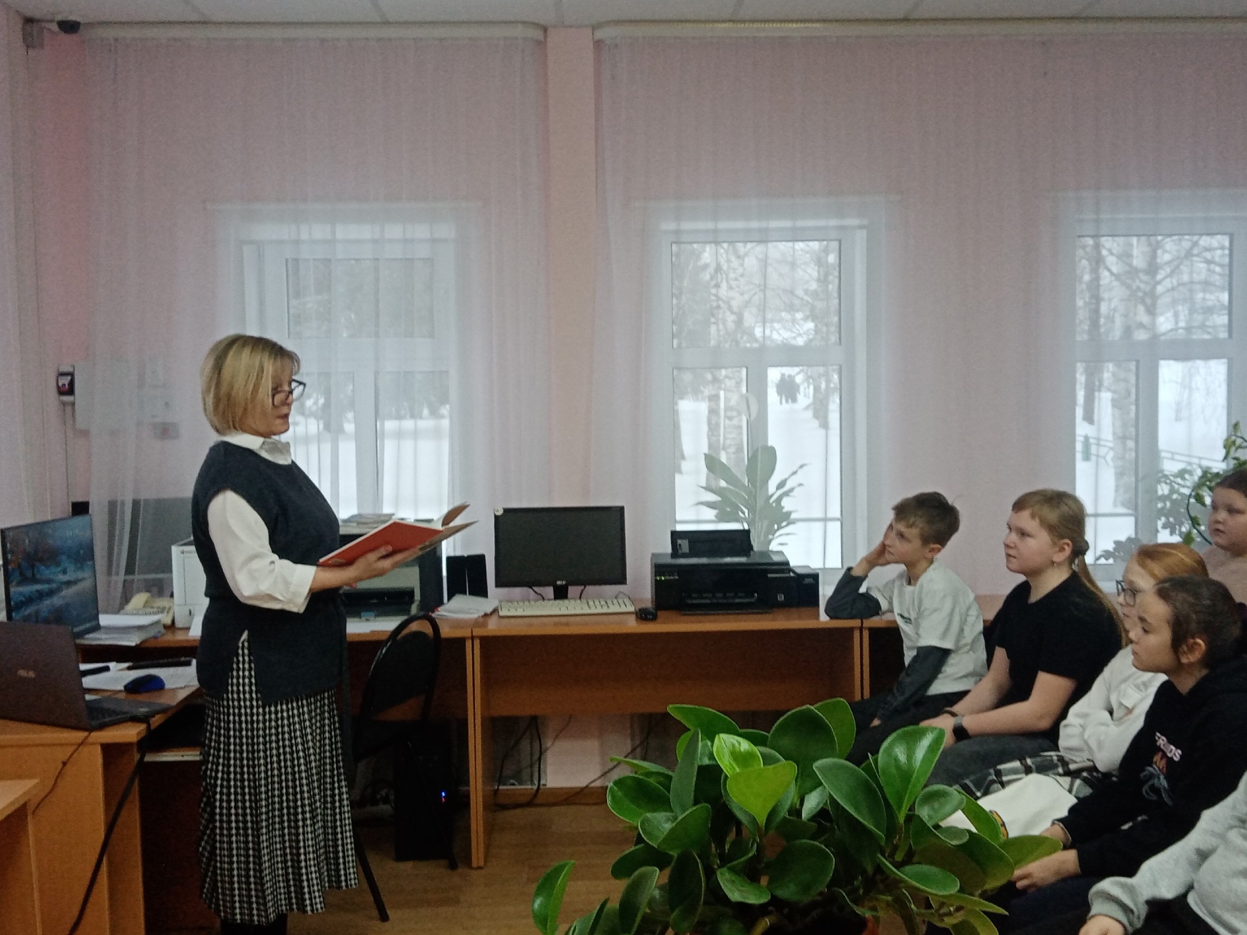 урок мужества &amp;quot;Они победили и голод, и холод&amp;quot;..